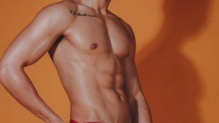 Quần jockstrap là gì? Chia sẻ những mẫu quần jockstrap đình đám