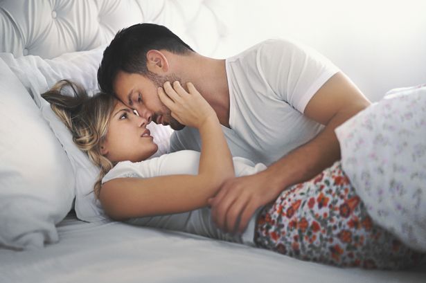 Thủ dâm trước khi quan hệ tình dục có giúp kéo dài thời gian "yêu"?