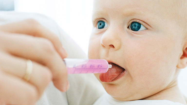 Có nên duy trì cho trẻ uống men vi sinh thường xuyên?