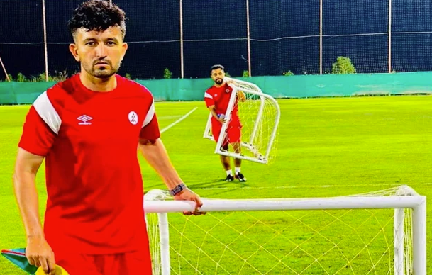 Footballer Saadullah Khan becomes first Pakistani to complete UEFA coaching course