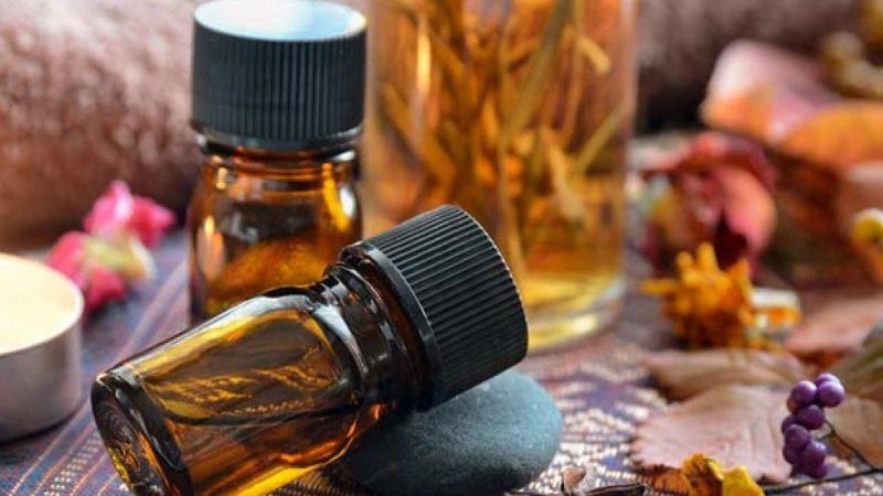 Tinh dầu đàn hương là gì? Lợi ích và cách sử dụng tinh dầu đàn hương