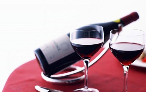 Rượu vang có thực giúp giảm cân?
