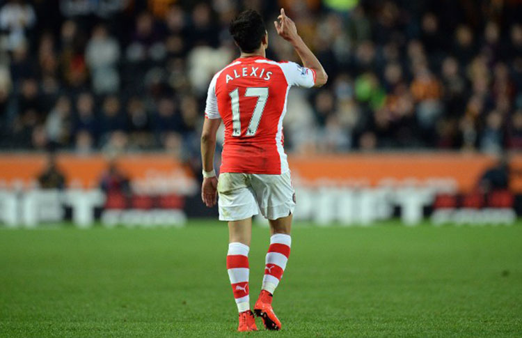 Alexis Sánchez faz dois gols em triunfo do Arsenall - CONMEBOL