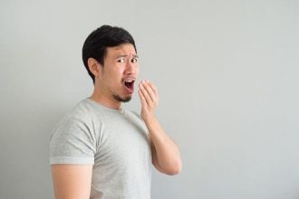 Bọc Răng Sứ Có Bị Hôi Miệng Không? ⚡️ Nguyên Nhân Gây Hôi Miệng
